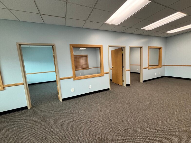 More Photos Of 940 S 2000 W, Springville Office For Lease