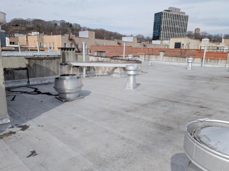 More Photos Of 118 Nagle Ave, New York Apartments For Sale
