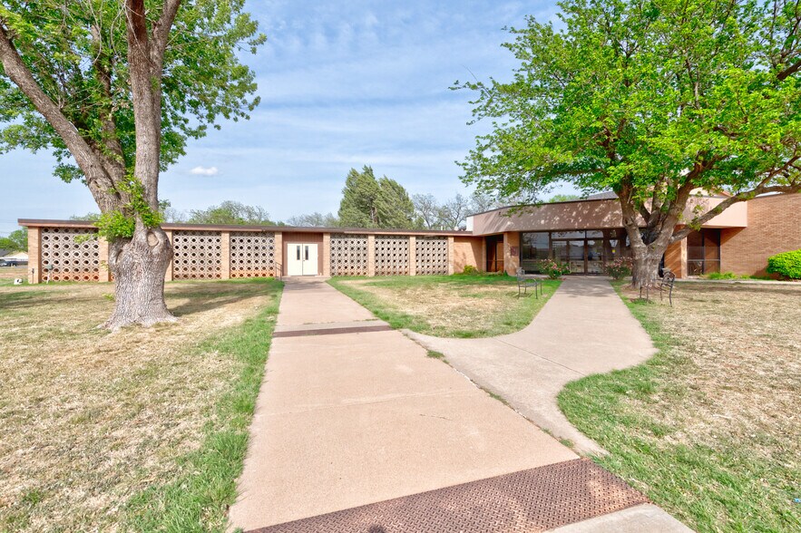 More Photos Of 4515 S 14th St, Abilene Religious Facility For Sale