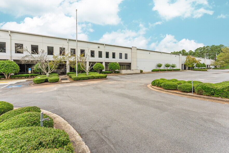 More Photos Of 2175 E Park Dr NE, Conyers Distribution For Lease