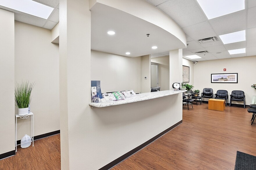 More Photos Of 510 County Road 466, Lady Lake Coworking Space