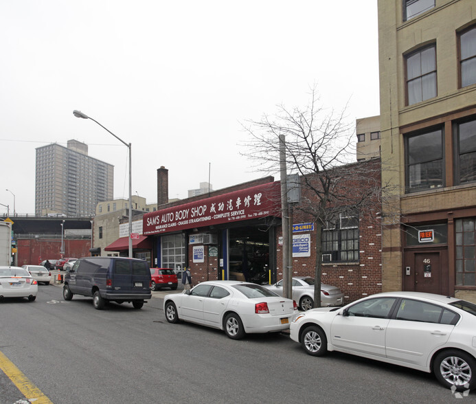 Primary Photo Of 50 Old Fulton St, Brooklyn Auto Repair For Lease