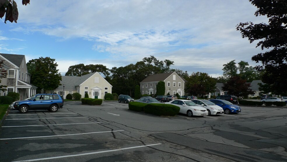 More Photos Of 923 Route 6A, Yarmouth Port Office For Lease