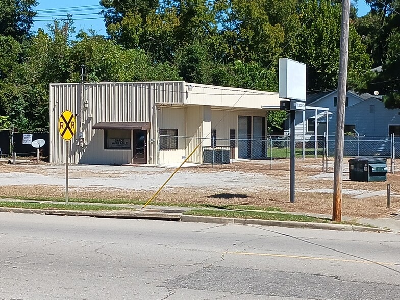 Primary Photo Of 536 Broughton St, Orangeburg Flex For Sale