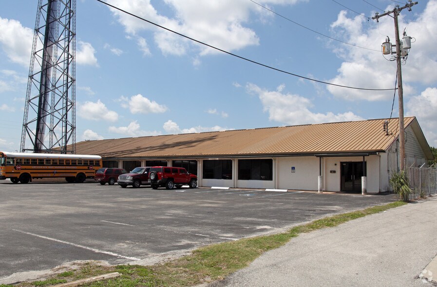 More Photos Of 709 N Park Rd, Plant City Office For Lease