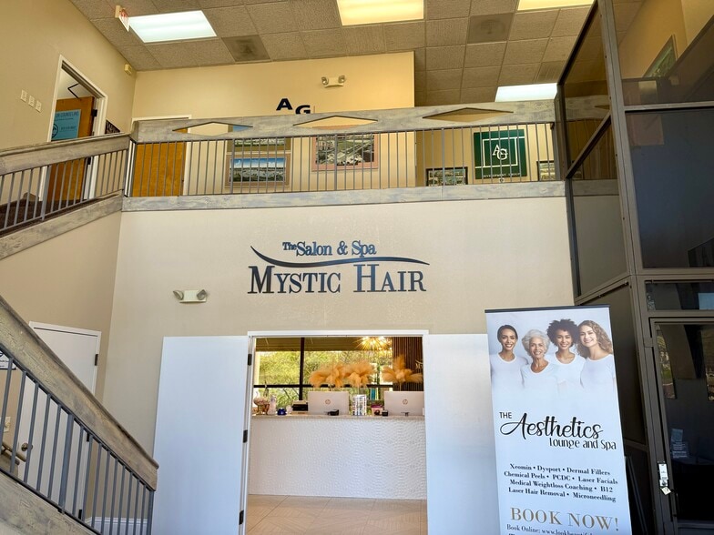More Photos Of 13801 N Dale Mabry Hwy, Tampa Storefront Retail Office For Sale