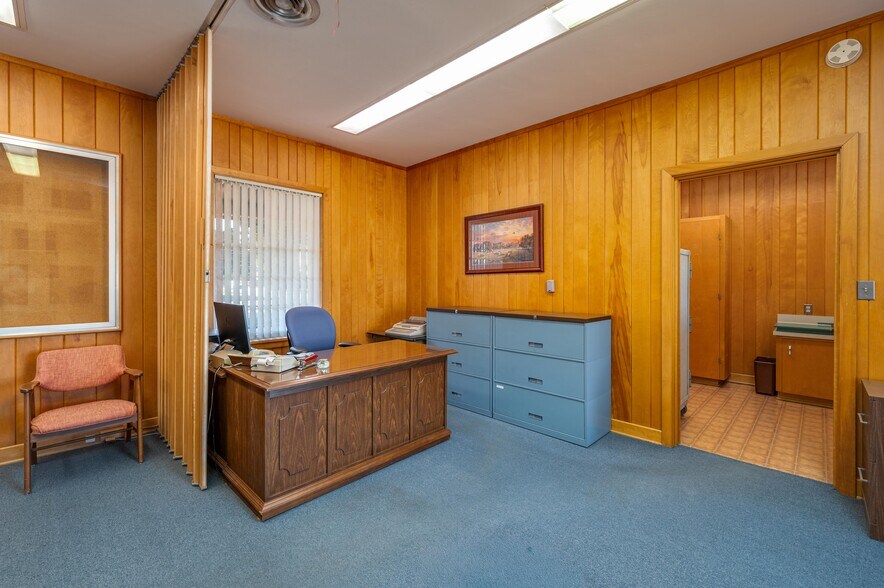 More Photos Of 510 E Parker St, Bartow Office For Sale