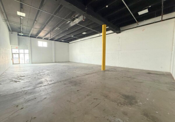 More Photos Of 2300-2340 W 8th Ave, Hialeah Radio TVTransmission Facilities For Lease