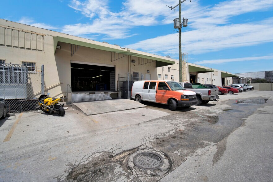 3789-3797 NW 46th St, Miami, FL 33142 - Industrial For Lease Cityfeet.com