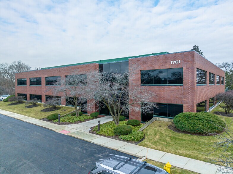 Primary Photo Of 1761 S Naperville Rd, Wheaton Medical For Lease