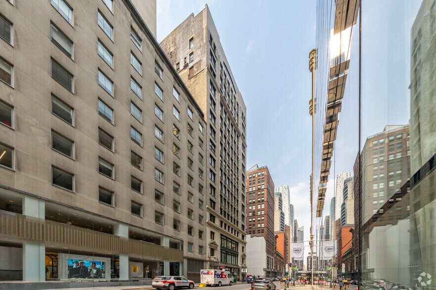 More Photos Of 2 W 45th St, New York Office For Lease
