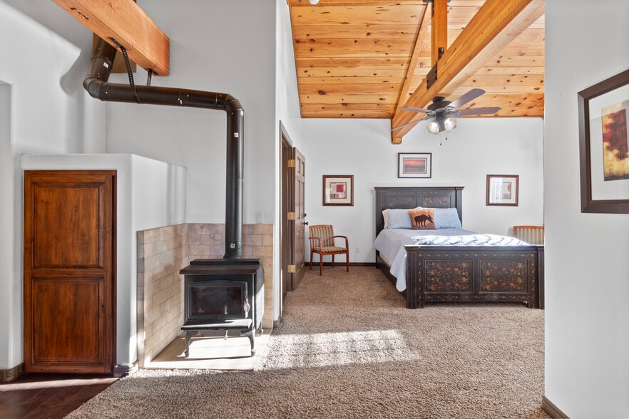 More Photos Of 1613 Black Canyon Rd, Heber Lodge Meeting Hall For Sale