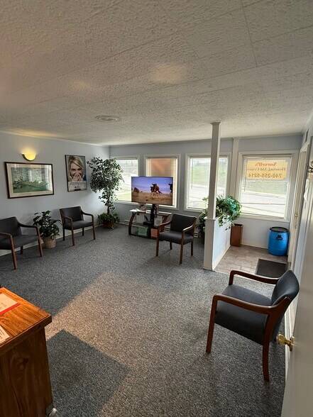 More Photos Of 1117 Clark St, Cambridge Medical For Sale