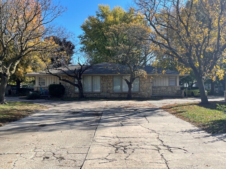 More Photos Of 534-544 N Richmond St, Wichita Apartments For Sale