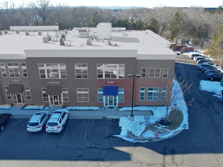More Photos Of 43130 Amberwood Plz, South Riding Medical For Lease