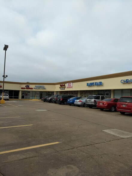 More Photos Of 12313 Bellaire Blvd, Houston Unknown For Lease