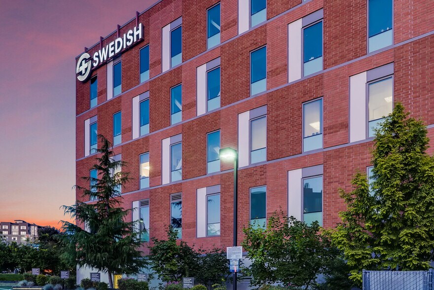 More Photos Of 5350 Tallman Ave NW, Seattle Medical For Lease