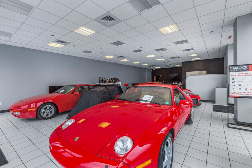 More Photos Of 5385 N I 55 St, Jackson Auto Dealership For Sale