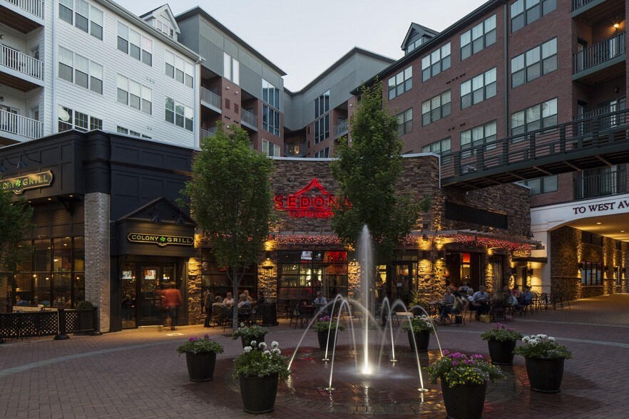 More Photos Of 515 West Ave, Norwalk Unknown For Lease