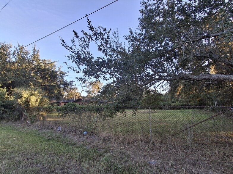 More Photos Of 7219 Anna Ave, Gibsonton Flex For Sale