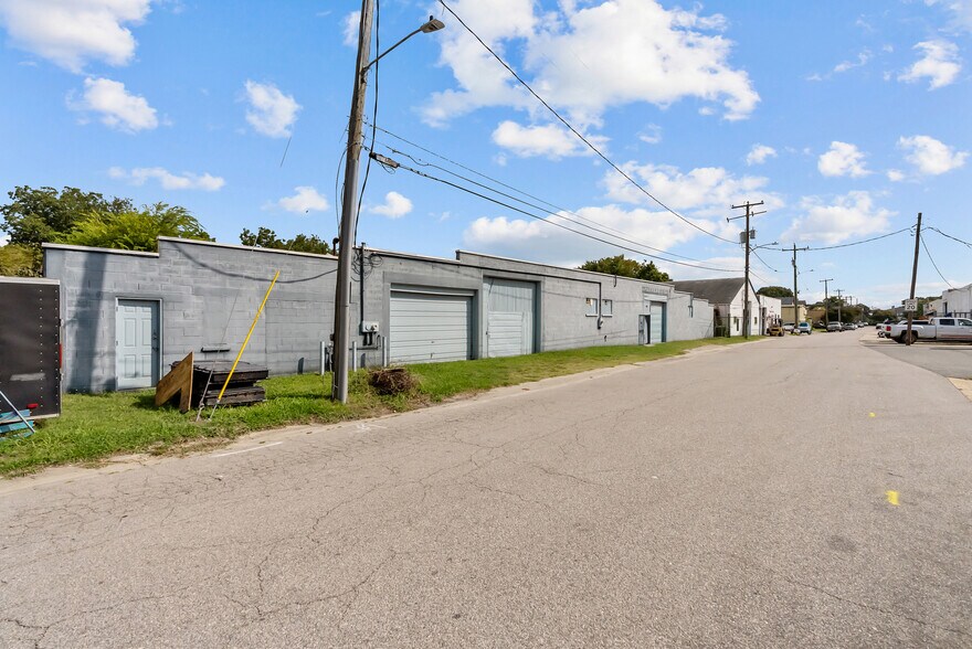 Primary Photo Of 860 45th St, Norfolk Warehouse For Sale