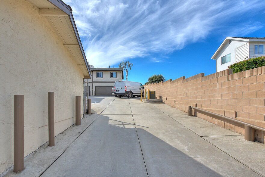 More Photos Of 275-299 Monte Vista St, La Habra Apartments For Sale