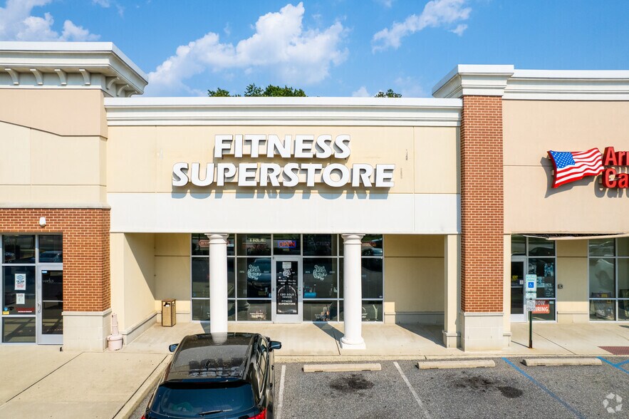 More Photos Of 818 Haddonfield Rd, Cherry Hill Storefront Retail Office For Lease
