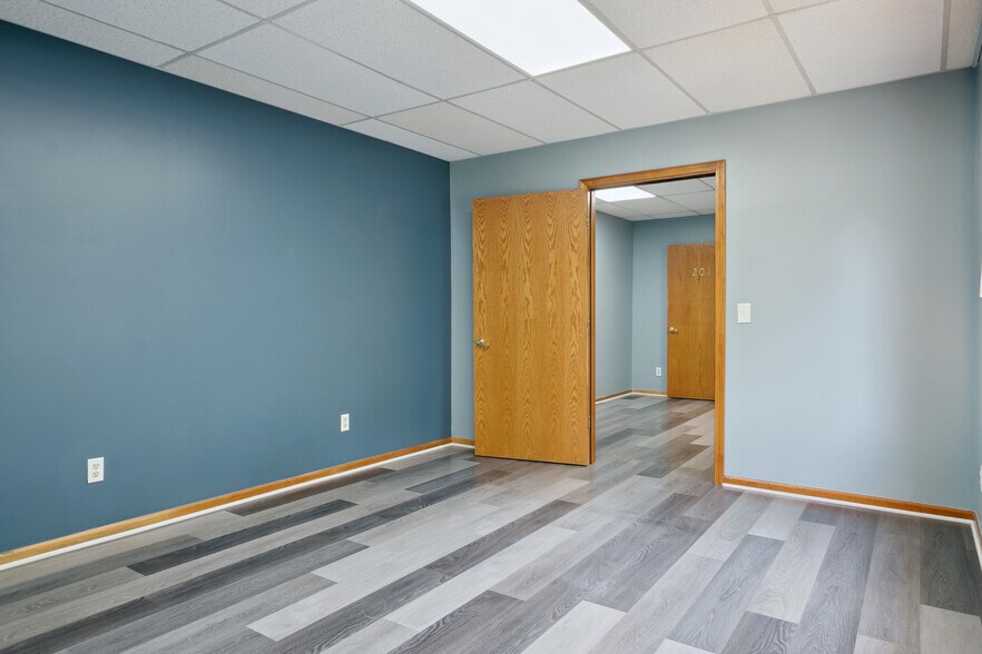 More Photos Of 1181 N Milford Rd, Milford Medical For Lease