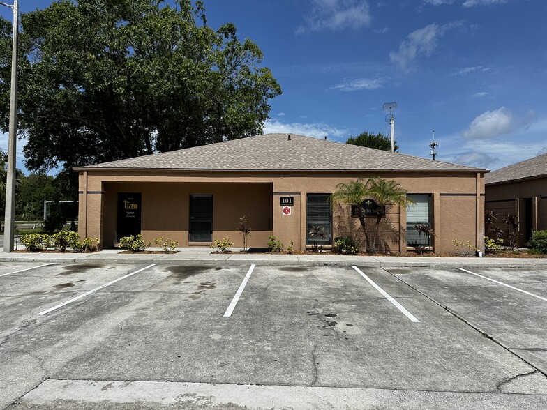 Primary Photo Of 5121 Ehrlich Rd, Tampa Medical For Sale