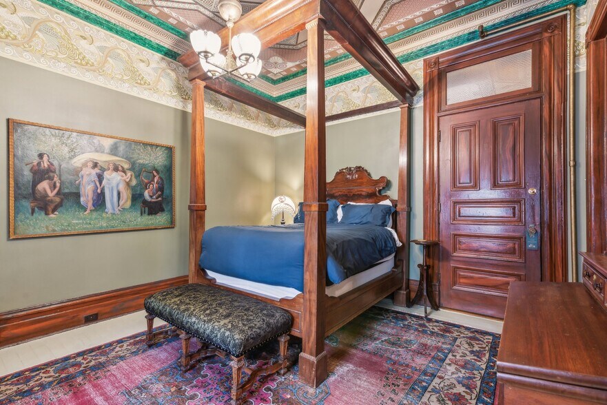 More Photos Of 1057 Steiner St, San Francisco Hospitality For Sale