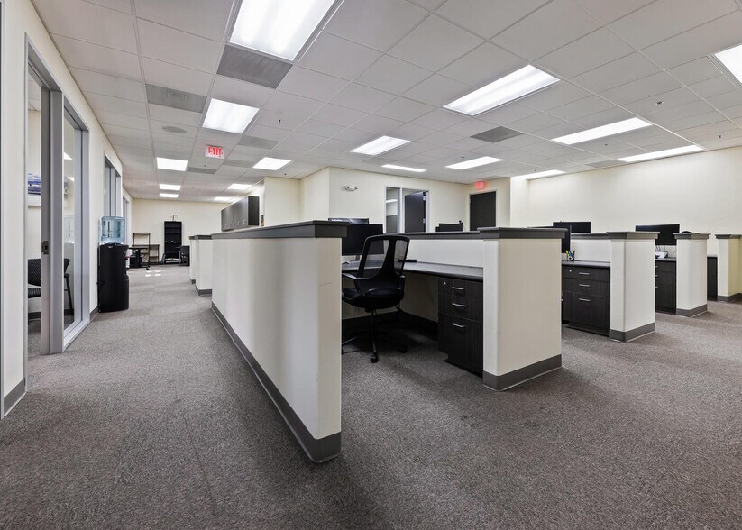 More Photos Of 400-410 E Main St, Visalia Office For Lease