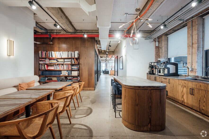 More Photos Of 373 Park Ave S, New York Office For Lease