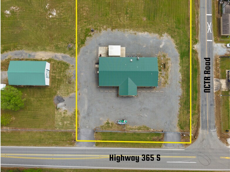 More Photos Of 3891 S Highway 365, Redfield Freestanding For Sale
