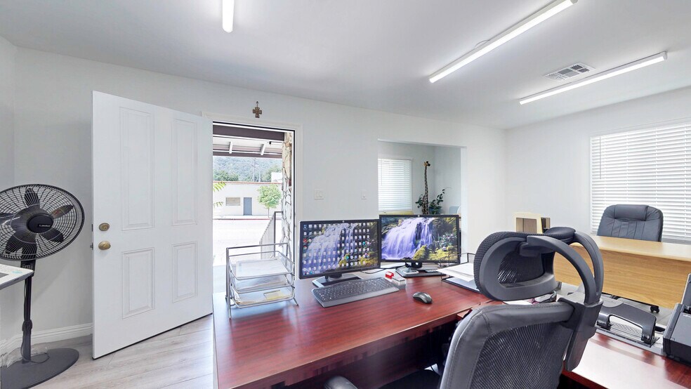 Primary Photo Of 6851 Foothill Blvd, Tujunga Office Residential For Sale