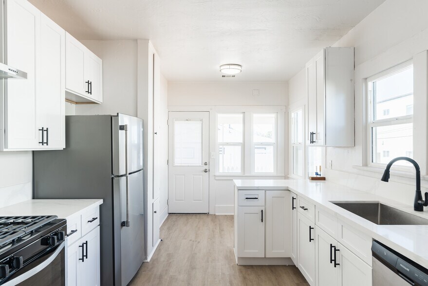 More Photos Of 134-138 5th Ave, Chula Vista Apartments For Sale