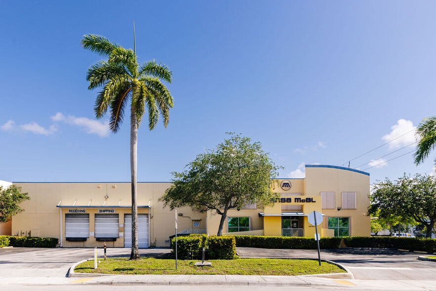 More Photos Of 11403 NW 39th St, Miami Light Distribution For Sale