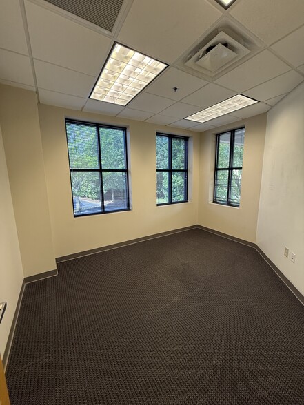 More Photos Of 1880 W Oak Pky, Marietta Light Distribution For Sale