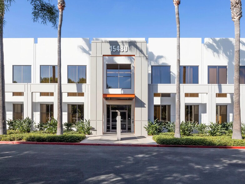 More Photos Of 46 Discovery, Irvine Unknown For Lease