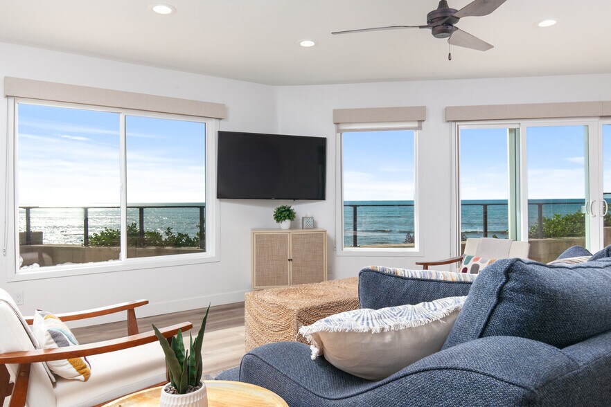 More Photos Of 1476-80 Pescadero Dr, San Diego Apartments For Sale