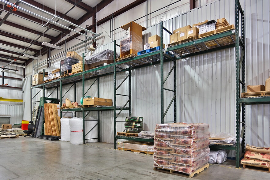 More Photos Of 1209-1215 N FM 3083 Rd E, Conroe Warehouse For Lease