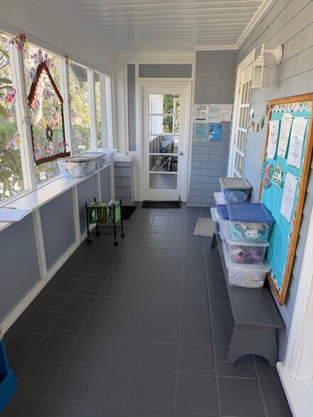 More Photos Of 1421 Palm Dr, Burlingame Religious Facility For Sale