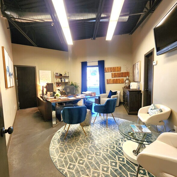 More Photos Of 817 NE 63rd St, Oklahoma City Office For Sale