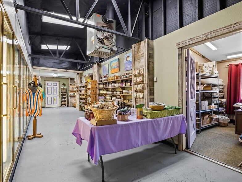 More Photos Of 3669 G Rd, Palisade Freestanding For Sale