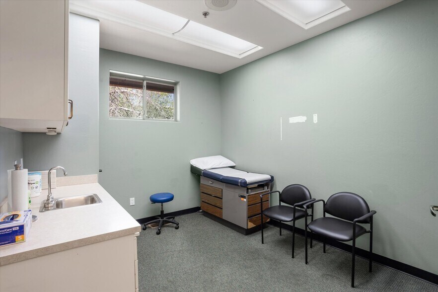 More Photos Of 120 Northview Rd, Sedona Skilled Nursing Facility For Lease