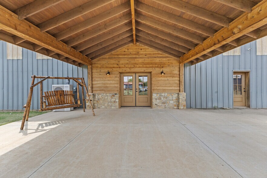 More Photos Of 20500 N 2810 Rd, Kingfisher Lodge Meeting Hall For Sale