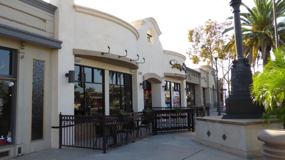 More Photos Of 2298-2302 Ventura Blvd, Camarillo Storefront For Lease