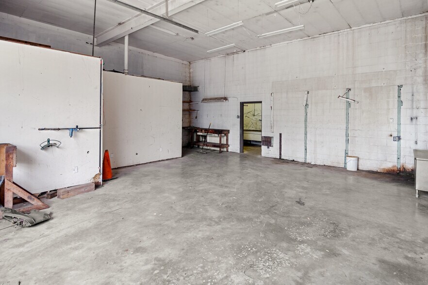 More Photos Of 331 Main St, Lebanon Junction Specialty For Sale