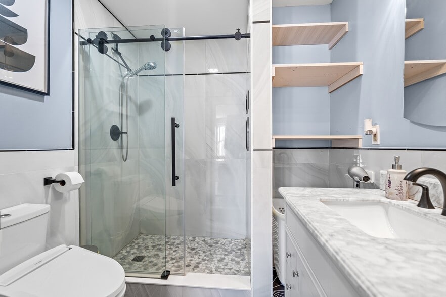 More Photos Of 17-19 Silver Ln, East Hartford Apartments For Sale