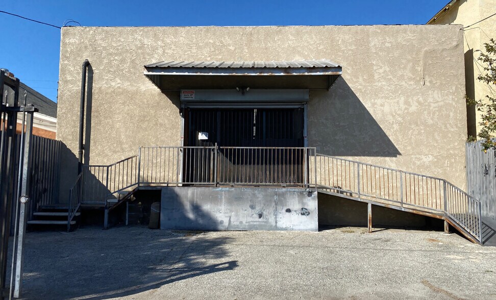 Primary Photo Of 533 E 31st St, Los Angeles Warehouse For Sale