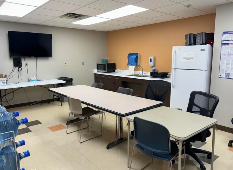 More Photos Of 9101 Montgomery Blvd NE, Albuquerque Medical For Sale